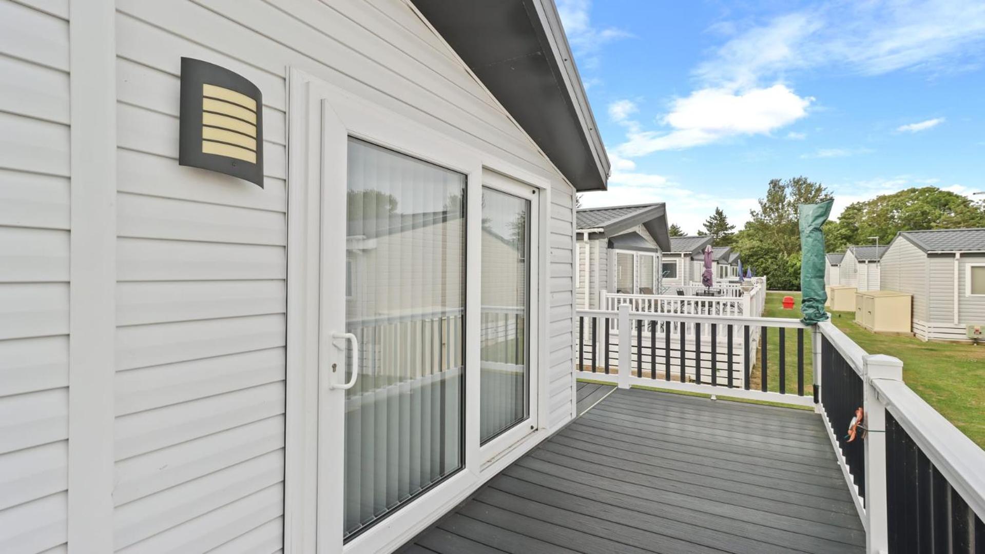 33 Beach Retreat Lodge Pevensey Bay Holiday Park Экстерьер фото