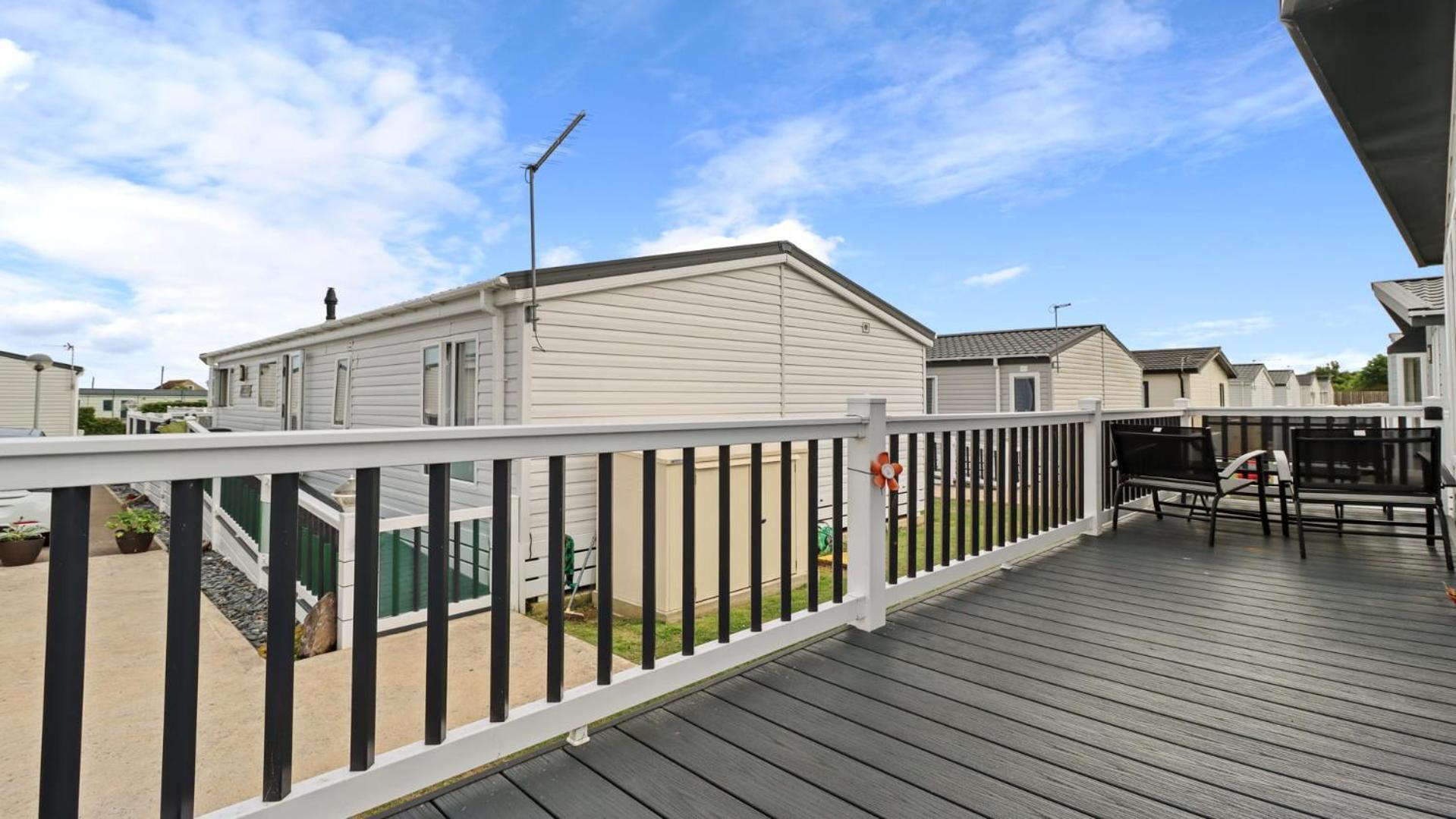 33 Beach Retreat Lodge Pevensey Bay Holiday Park Экстерьер фото
