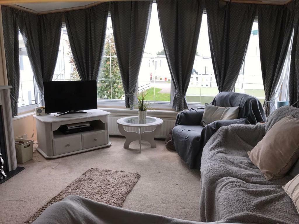 33 Beach Retreat Lodge Pevensey Bay Holiday Park Экстерьер фото